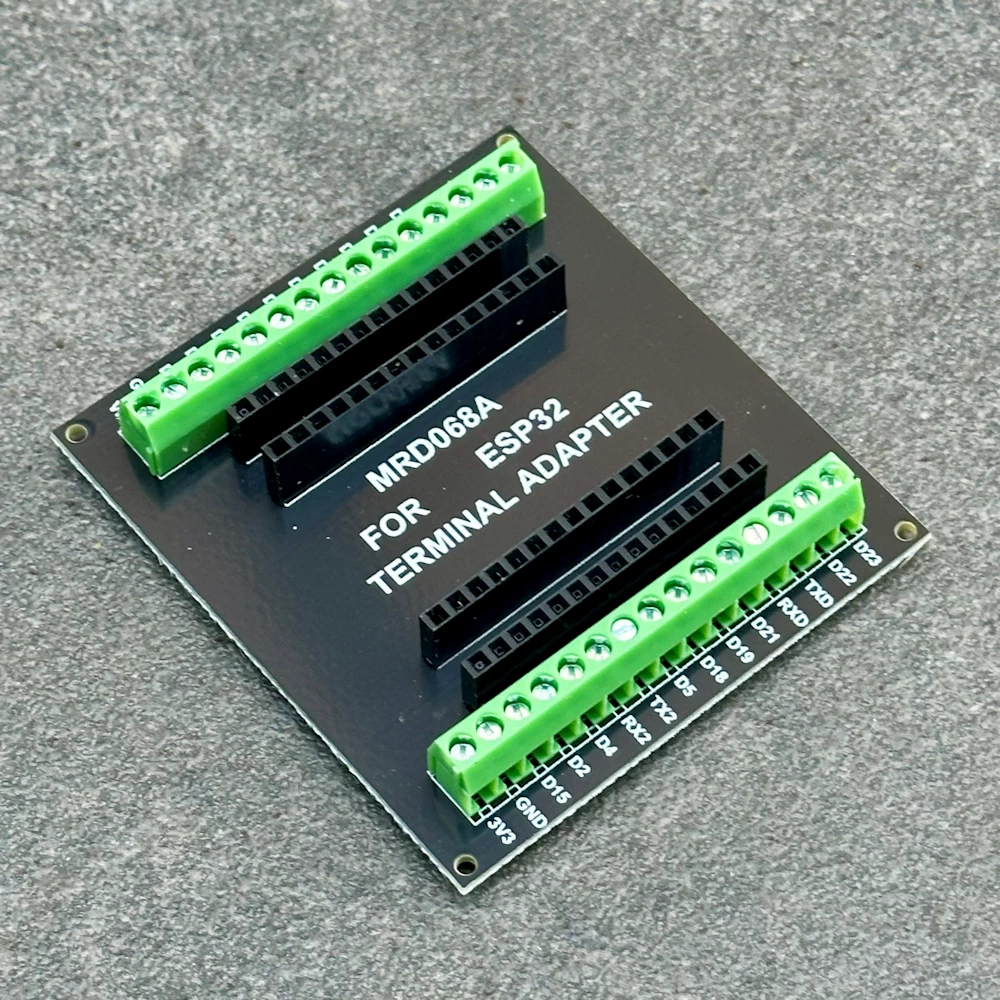 ESP32 Breakout-Board mit seitlichen Schraubklemmen